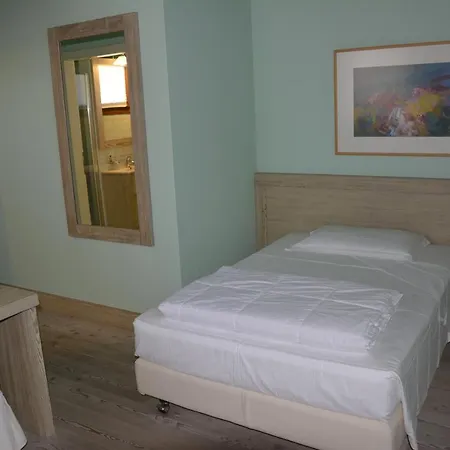 Vinnaeria La 3* Capriva del Friuli